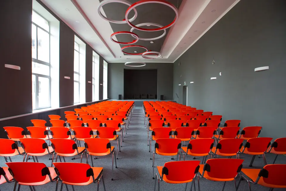 国立高等经济学院