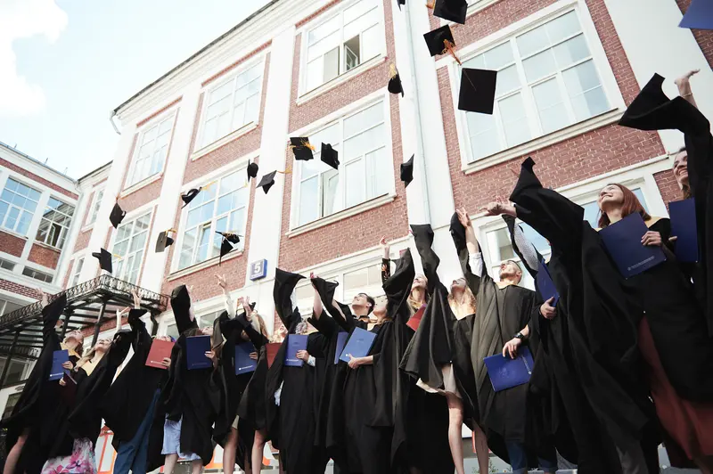 国立高等经济学院