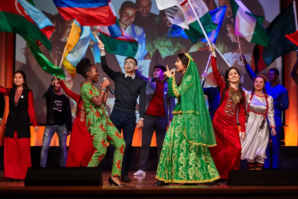 उत्तरी (आर्कटिक) संघीय विश्वविद्यालय एम. वी. लोमोनोसोव के नाम पर