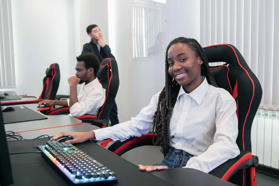 उत्तरी (आर्कटिक) संघीय विश्वविद्यालय एम. वी. लोमोनोसोव के नाम पर